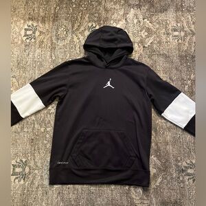 EUC Jordan Core Performance Therma Boys' Pullover Hoodie black & white XL